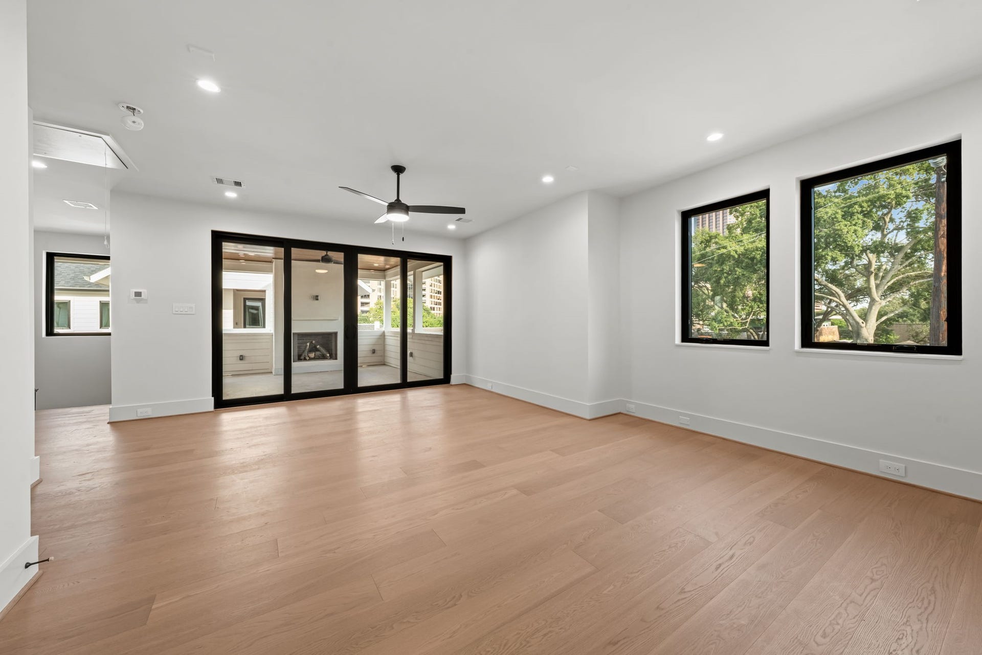 5409 Chevy Chase, #D, Houston, TX 77056 Another angle of the game room looking toward the covered terrace.