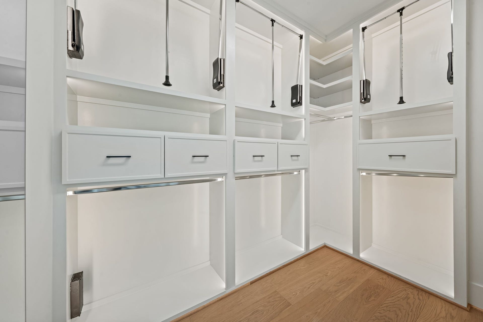 5409 Chevy Chase, #D, Houston, TX 77056 The second of two primary closets with LED accent lighting.