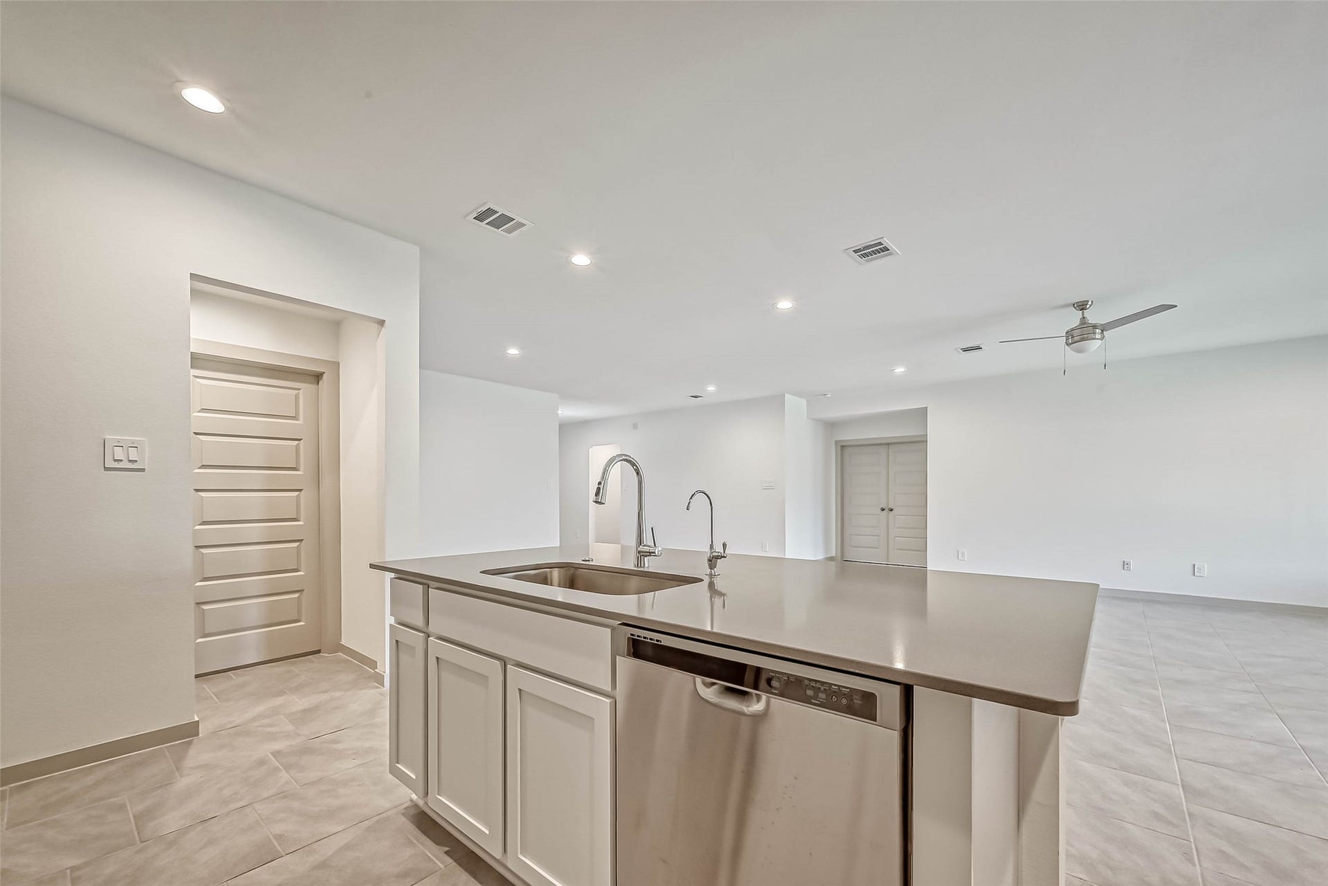 819 Dhalia Petal, Missouri City, TX 77459 819 Dhalia Petal, Missouri City, TX 77459