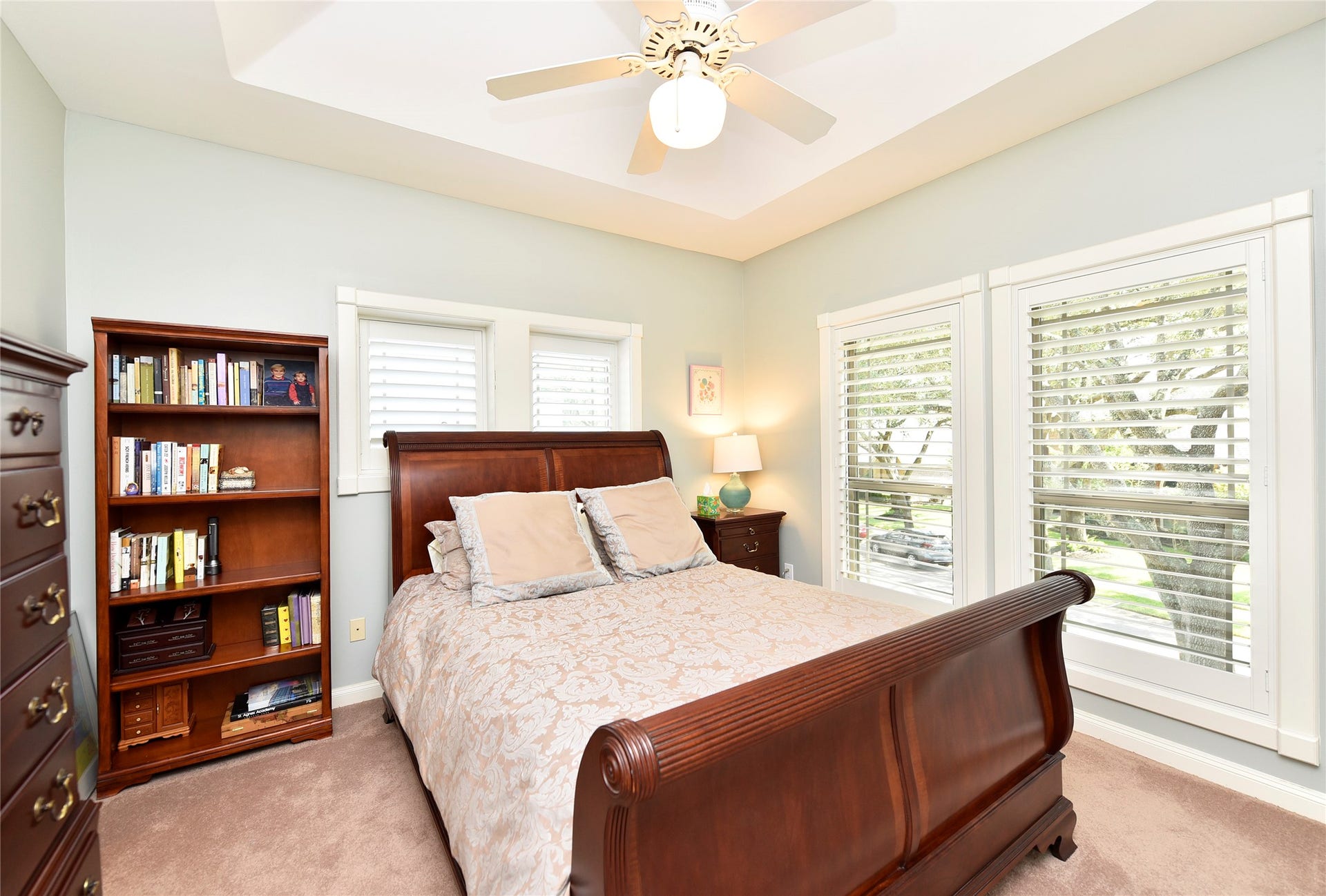3315 Meadowside Drive, Sugar Land, TX 77478 3315 Meadowside Drive, Sugar Land, TX 77478