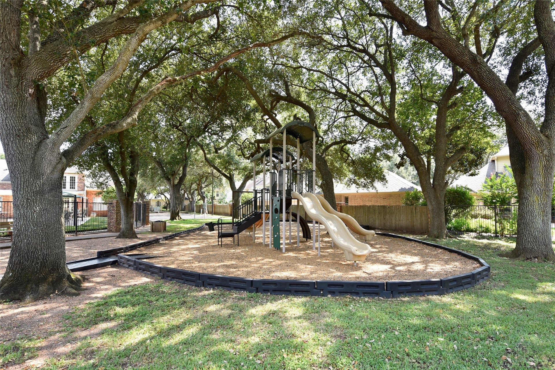 3315 Meadowside Drive, Sugar Land, TX 77478 3315 Meadowside Drive, Sugar Land, TX 77478