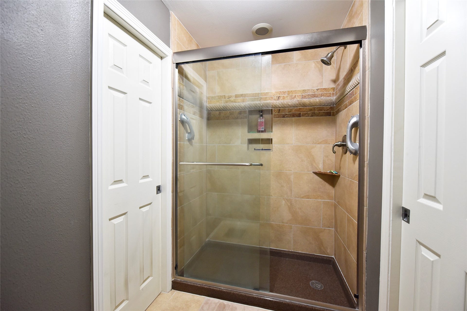 3315 Meadowside Drive, Sugar Land, TX 77478 3315 Meadowside Drive, Sugar Land, TX 77478