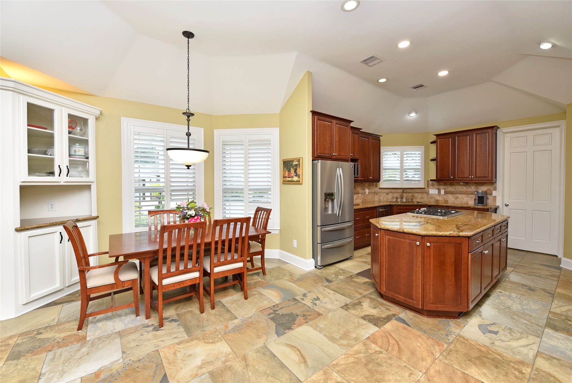 3315 Meadowside Drive, Sugar Land, TX 77478 3315 Meadowside Drive, Sugar Land, TX 77478