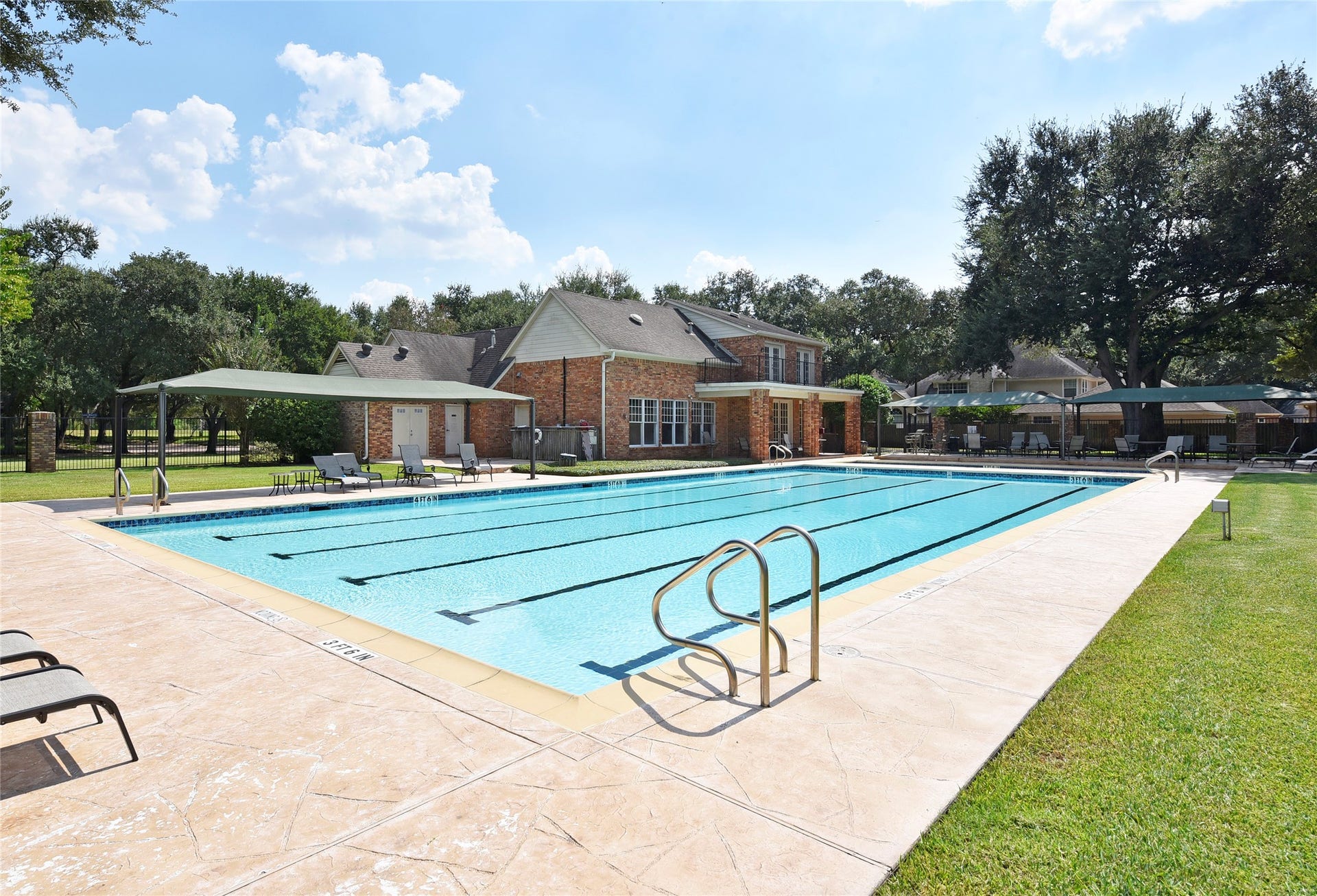 3315 Meadowside Drive, Sugar Land, TX 77478 3315 Meadowside Drive, Sugar Land, TX 77478