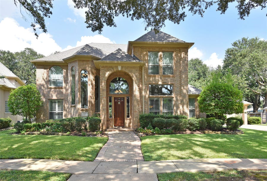 Property photo for 3315 Meadowside Drive, Sugar Land, TX
