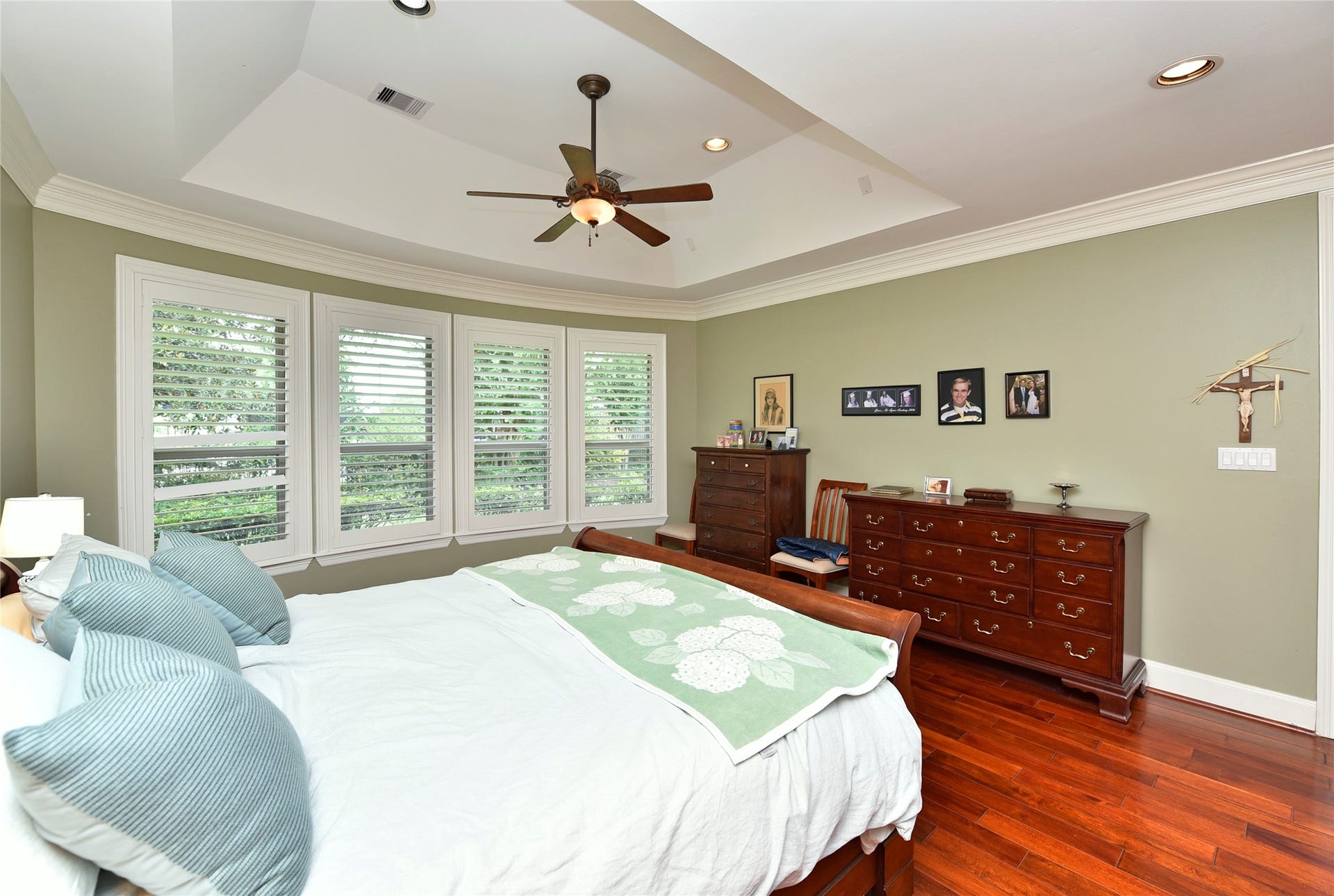 3315 Meadowside Drive, Sugar Land, TX 77478 3315 Meadowside Drive, Sugar Land, TX 77478