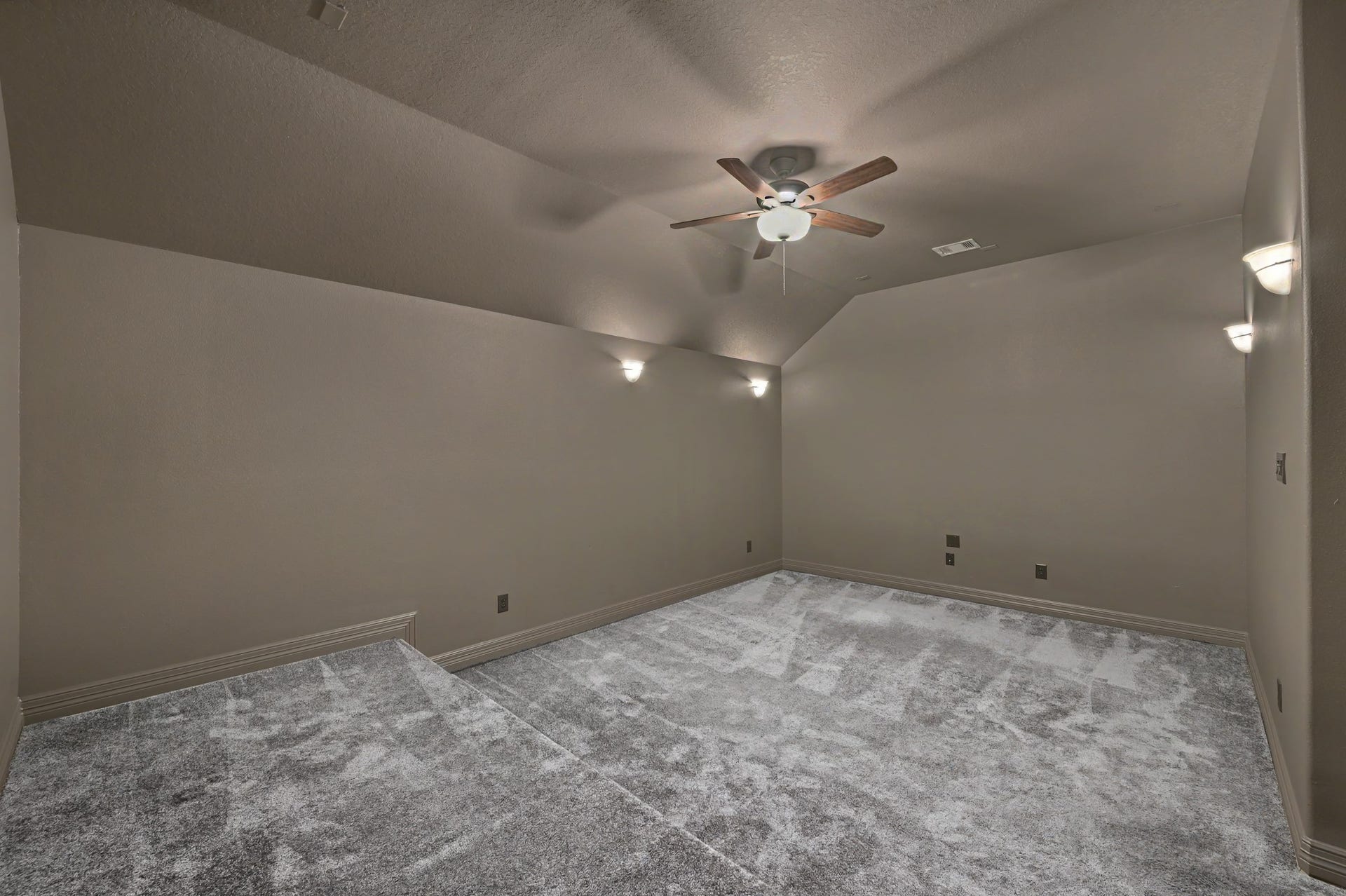 Great media room ready for home entertainment