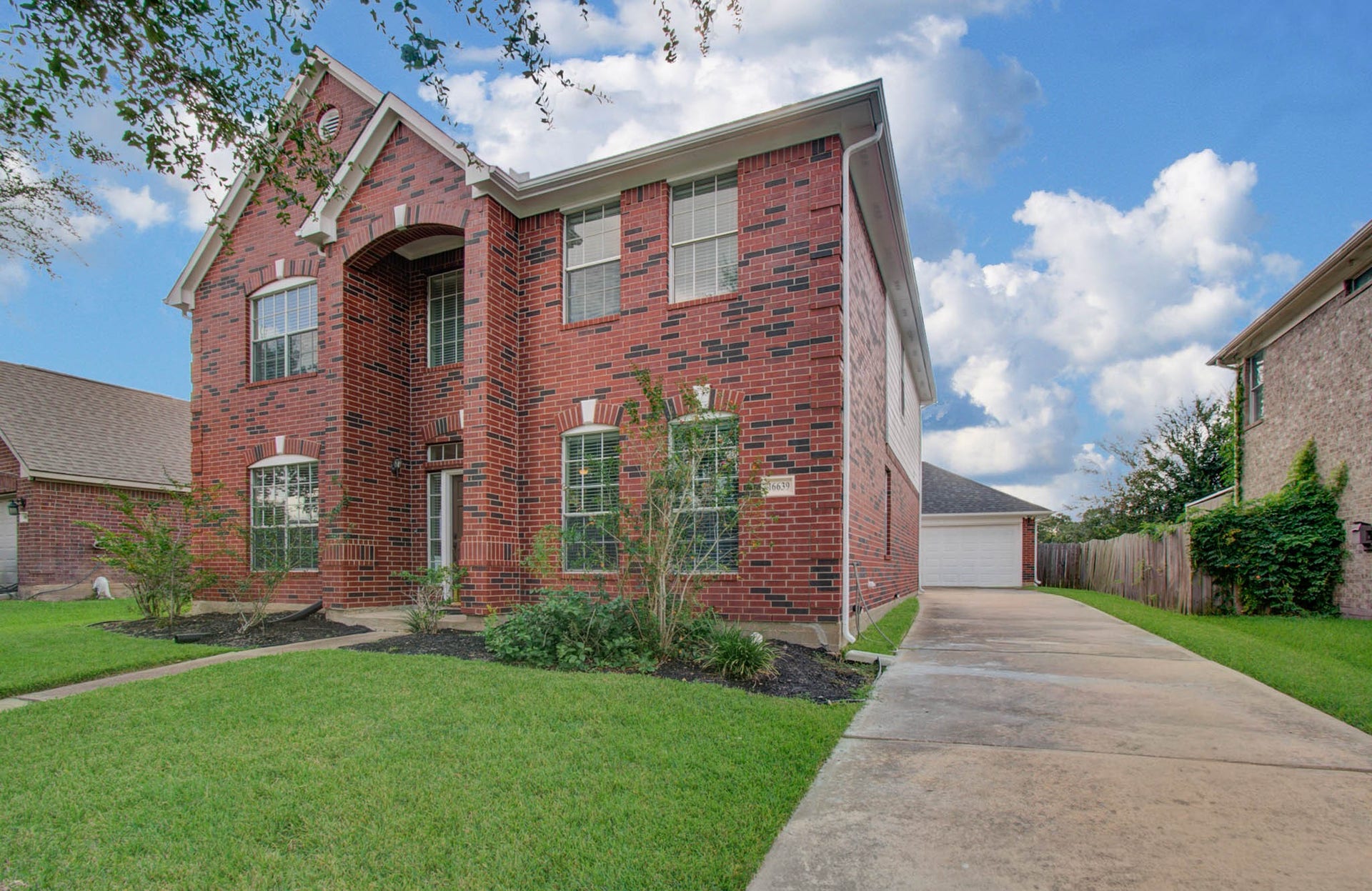 16639 village view trail, Sugar Land, TX 77498