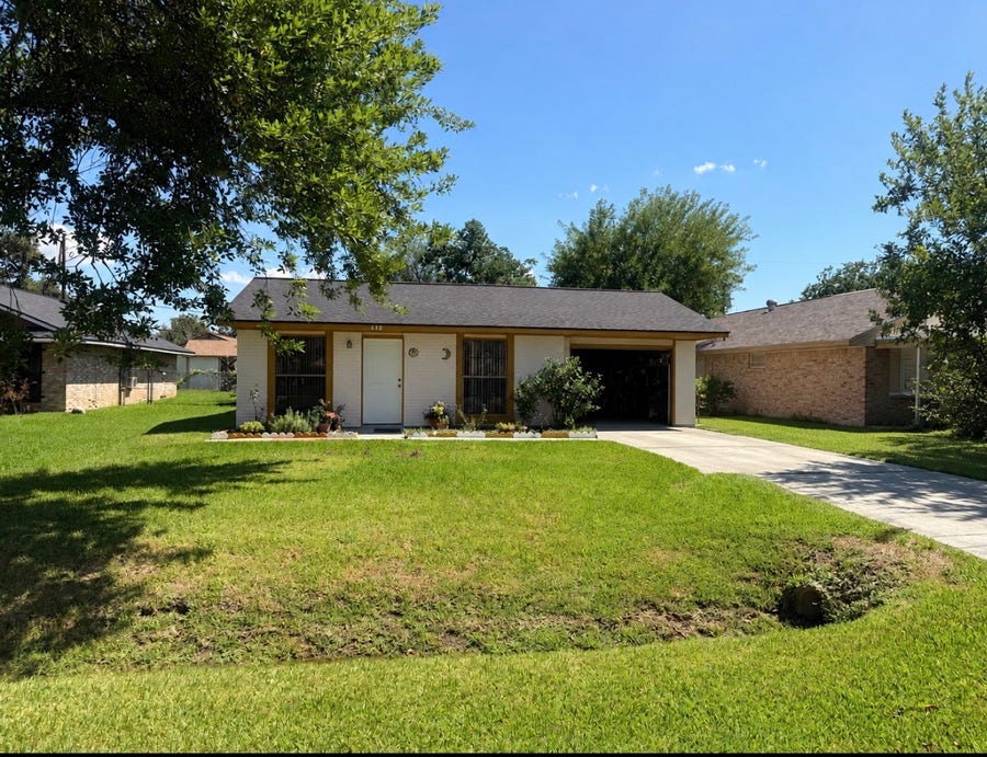 Property photo for 610 N 13th Street, La Porte, TX