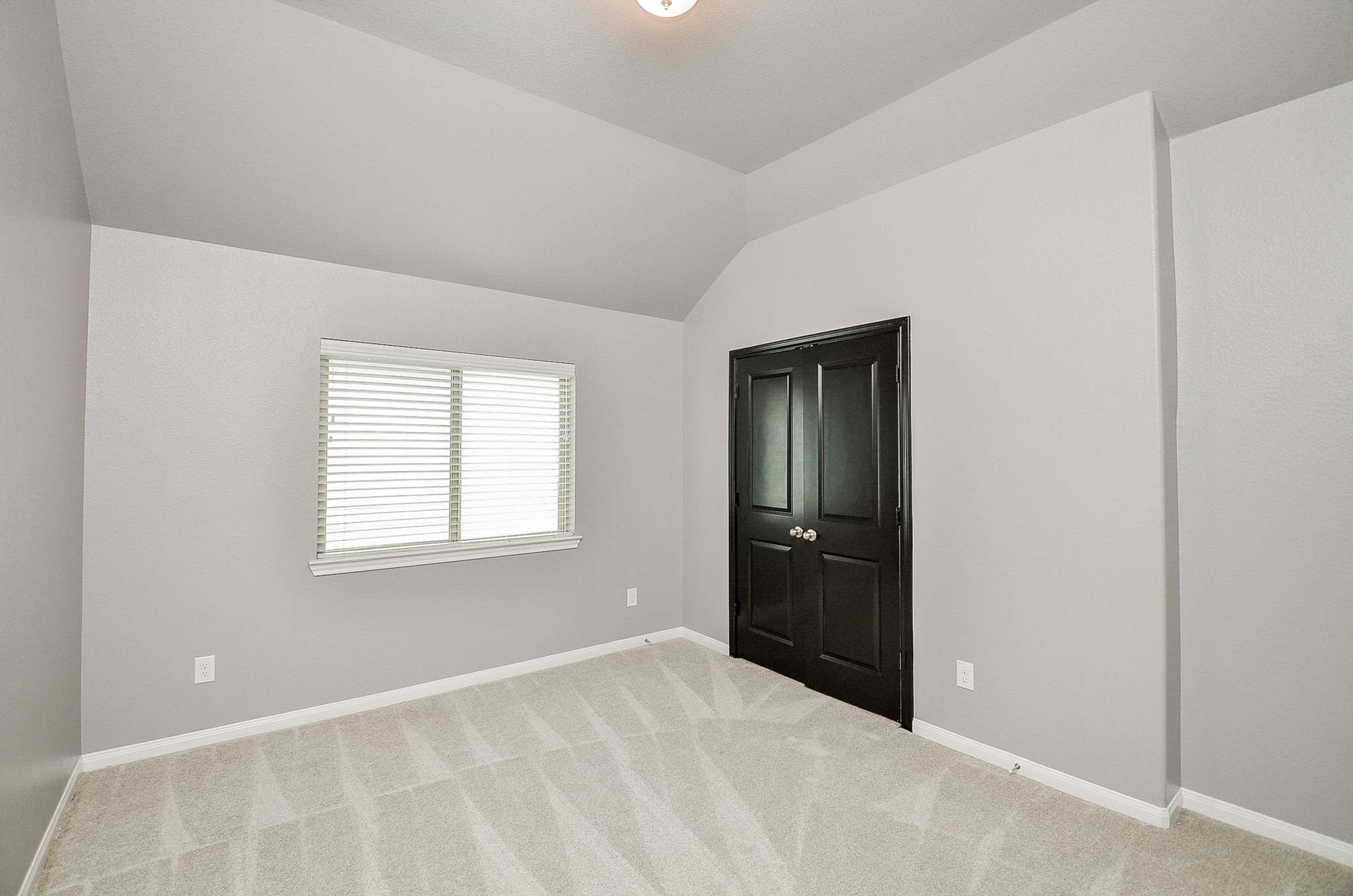 860 Marisol Bay Drive, Katy, TX 77493 Another view of this upstairs bedroom