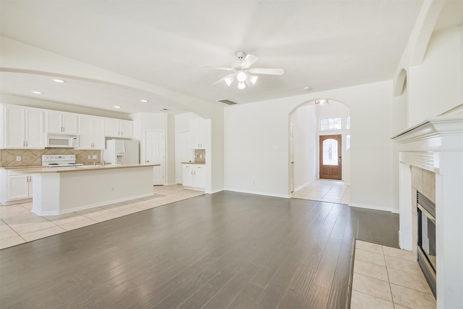 122 Cornflower Drive, The Woodlands, TX 77384 122 Cornflower Drive, The Woodlands, TX 77384
