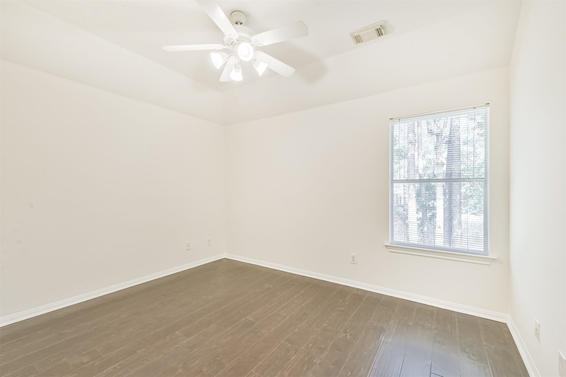 122 Cornflower Drive, The Woodlands, TX 77384 122 Cornflower Drive, The Woodlands, TX 77384