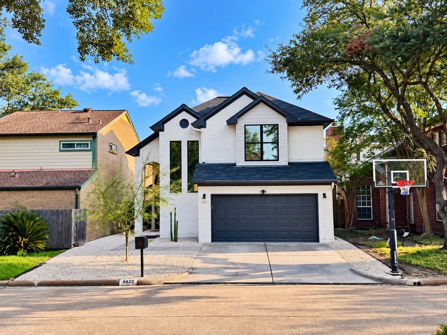 Property photo for 9822 Oak Point Drive, Houston, TX