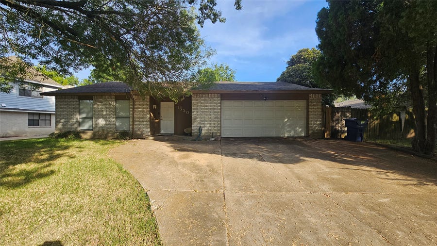 Property photo for 15303 Gran Vista Drive, Houston, TX