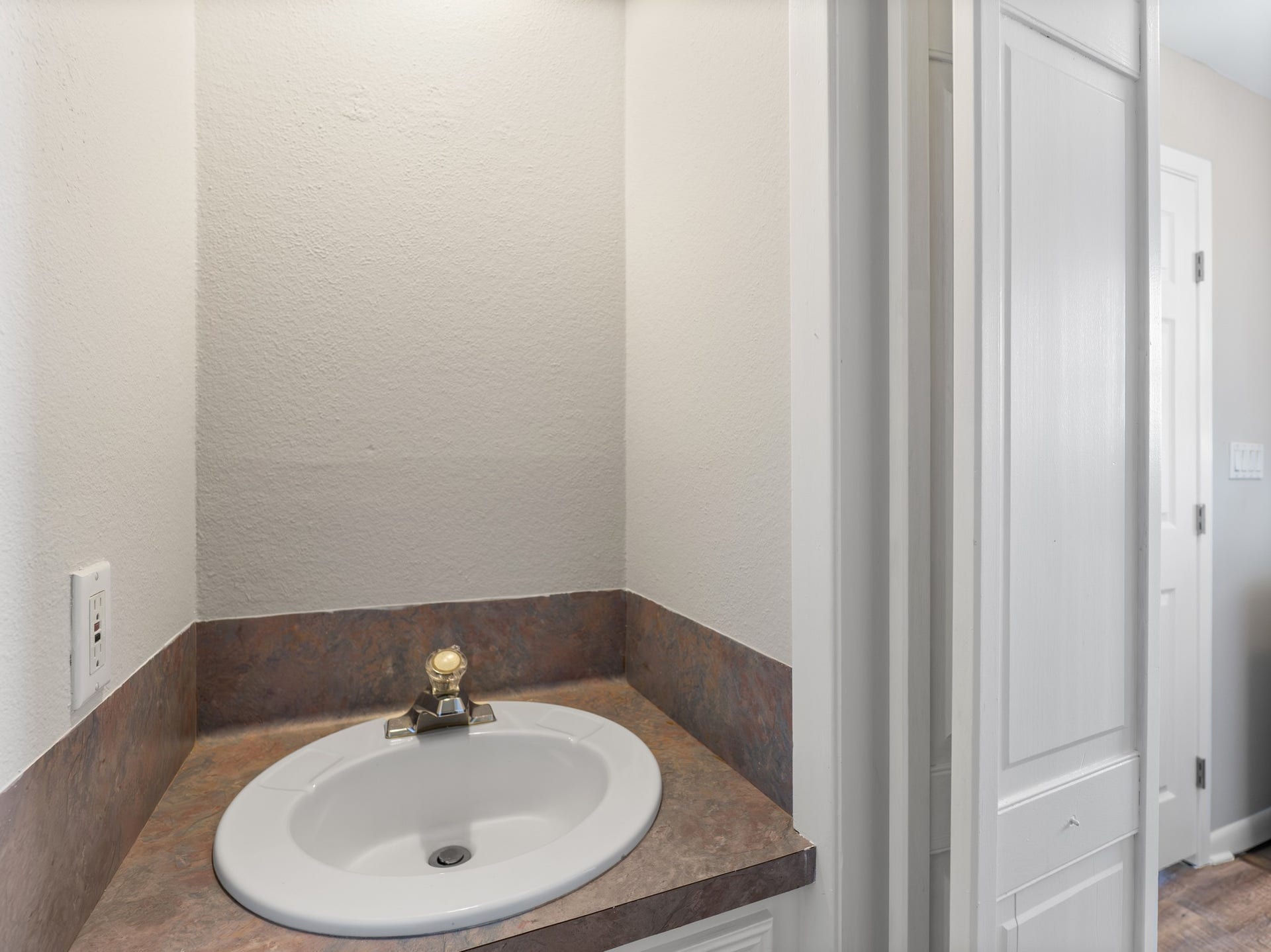 9203 Kostelnik Street, Needville, TX 77461 9203 Kostelnik Street, Needville, TX 77461