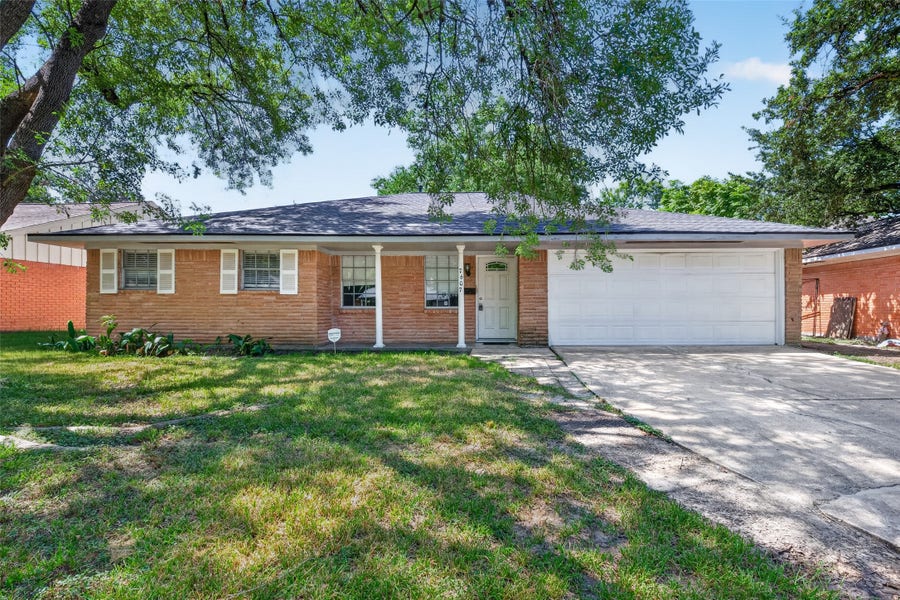 Property photo for 7607 Tanager Street, Houston, TX