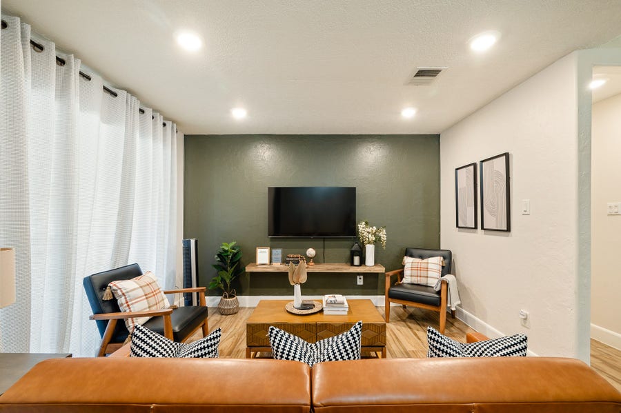 Property photo for 9651 Richmond Avenue, Houston, TX