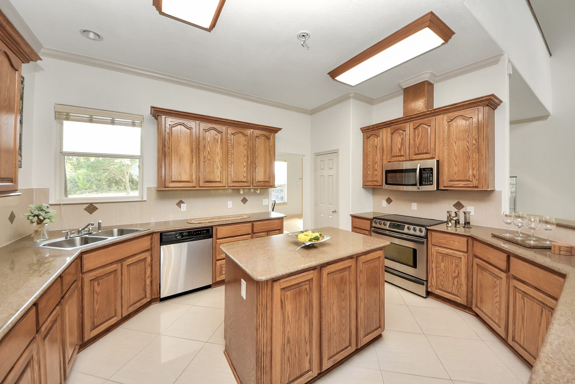 3237 Avenue G 1/2, Santa Fe, TX 77510 3237 Avenue G 1/2, Santa Fe, TX 77510