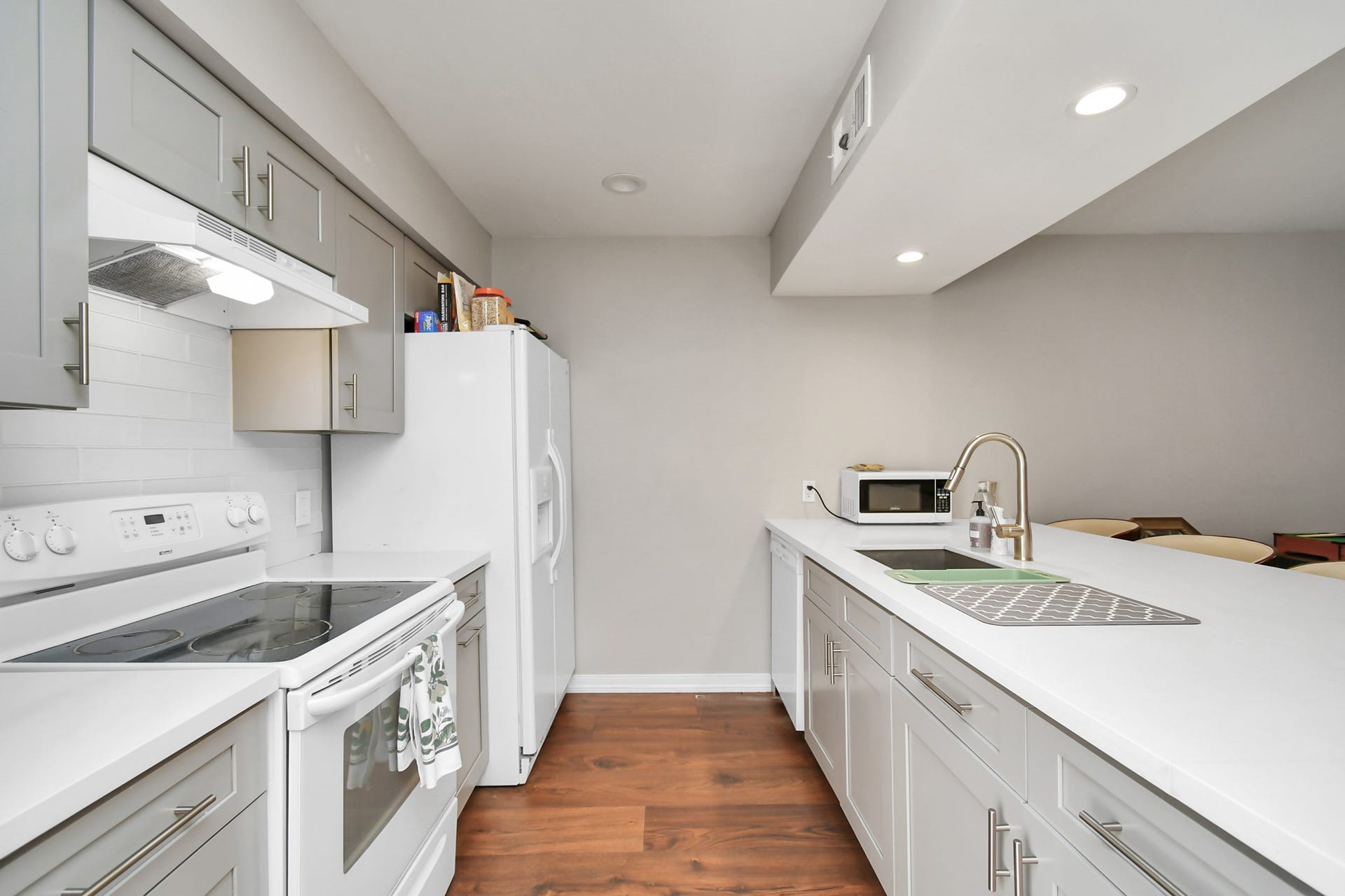 6111 Beverly Hill Street, #62, Houston, TX 77057 6111 Beverly Hill Street, #62, Houston, TX 77057