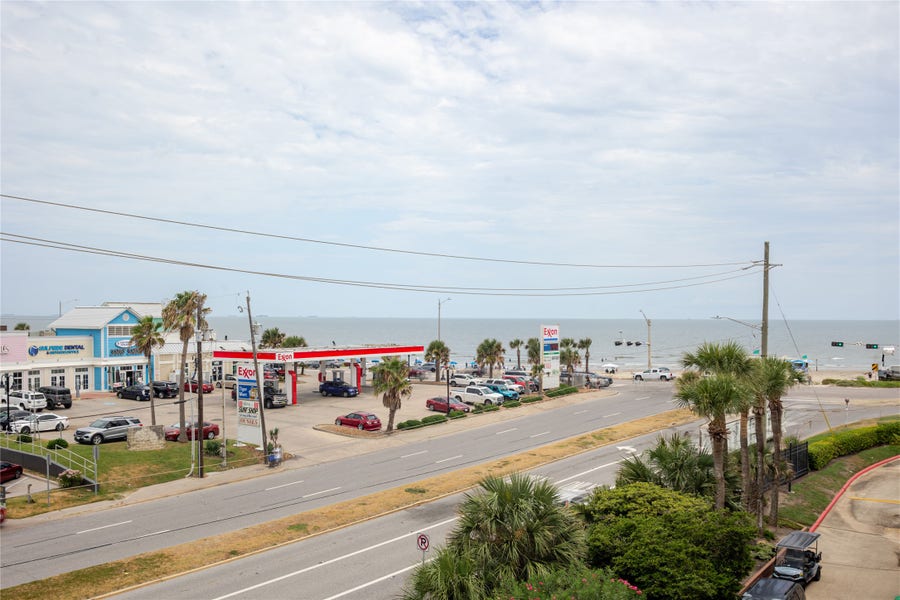 Property photo for 6102 Seawall Boulevard, #323, Galveston, TX