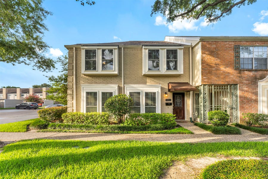 Property photo for 1553 W Sam Houston Parkway S, Houston, TX