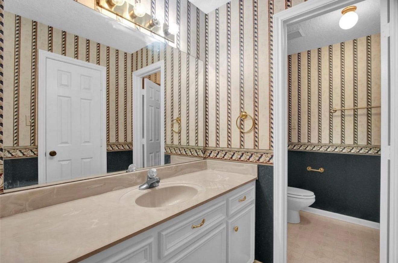 611 N Hickory Street, Tomball, TX 77375 611 N Hickory Street, Tomball, TX 77375