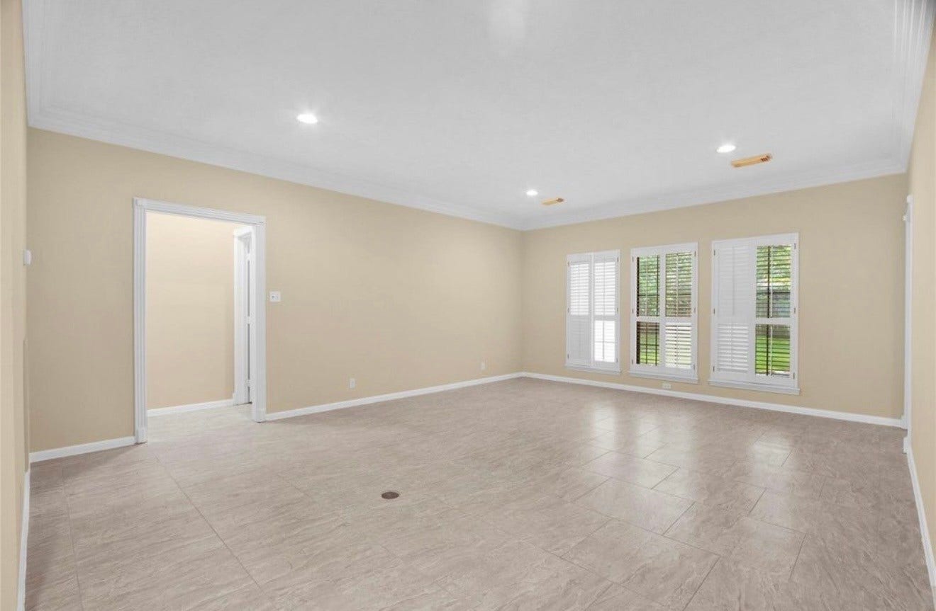 611 N Hickory Street, Tomball, TX 77375 611 N Hickory Street, Tomball, TX 77375