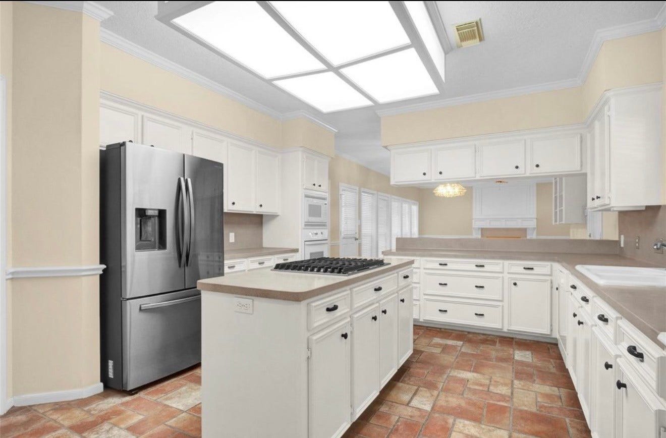 611 N Hickory Street, Tomball, TX 77375 611 N Hickory Street, Tomball, TX 77375