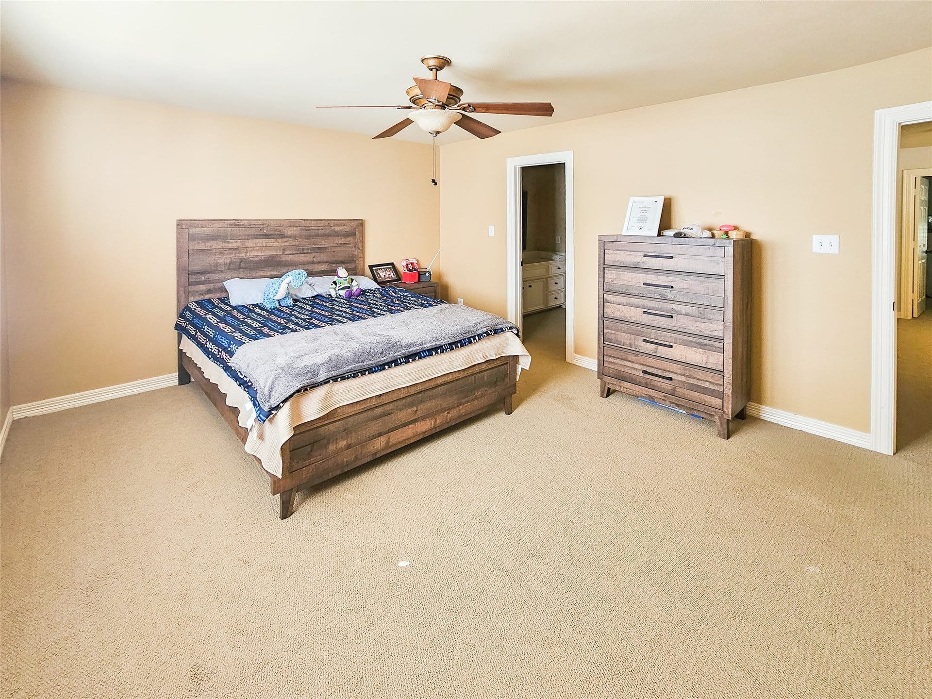 5007 Cambridge Street, Sugar Land, TX 77479 5007 Cambridge Street, Sugar Land, TX 77479