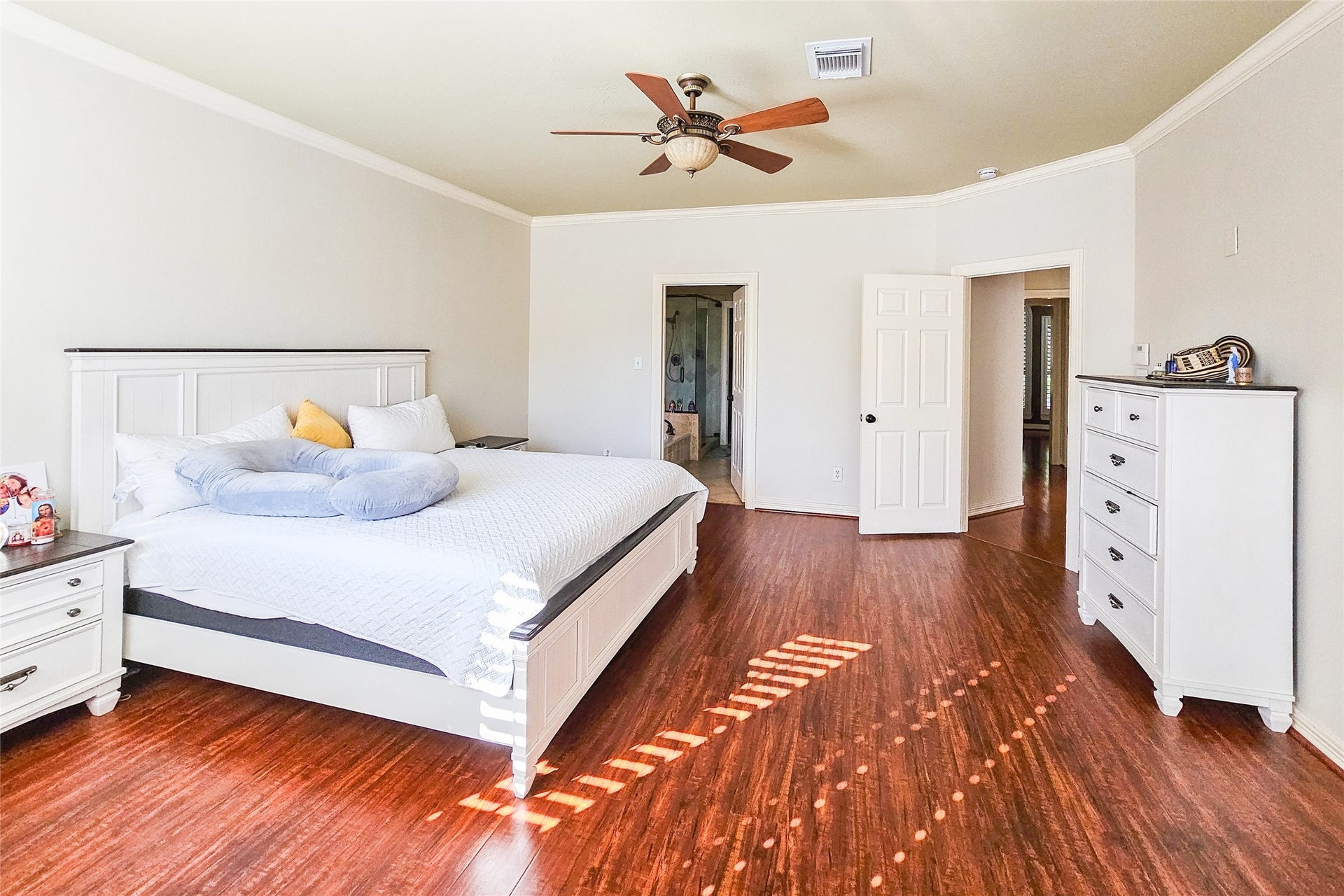 5007 Cambridge Street, Sugar Land, TX 77479 5007 Cambridge Street, Sugar Land, TX 77479