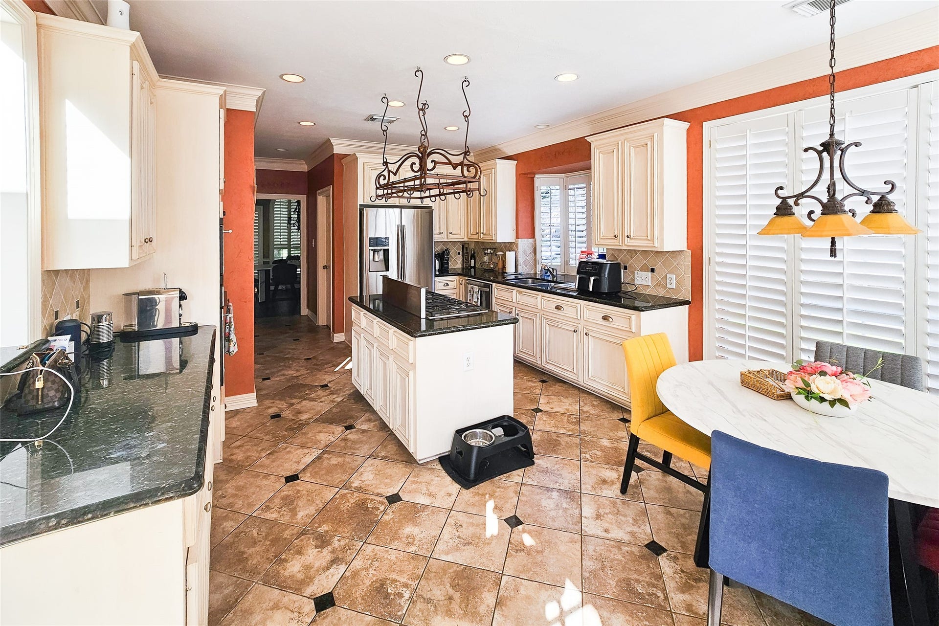 5007 Cambridge Street, Sugar Land, TX 77479 5007 Cambridge Street, Sugar Land, TX 77479