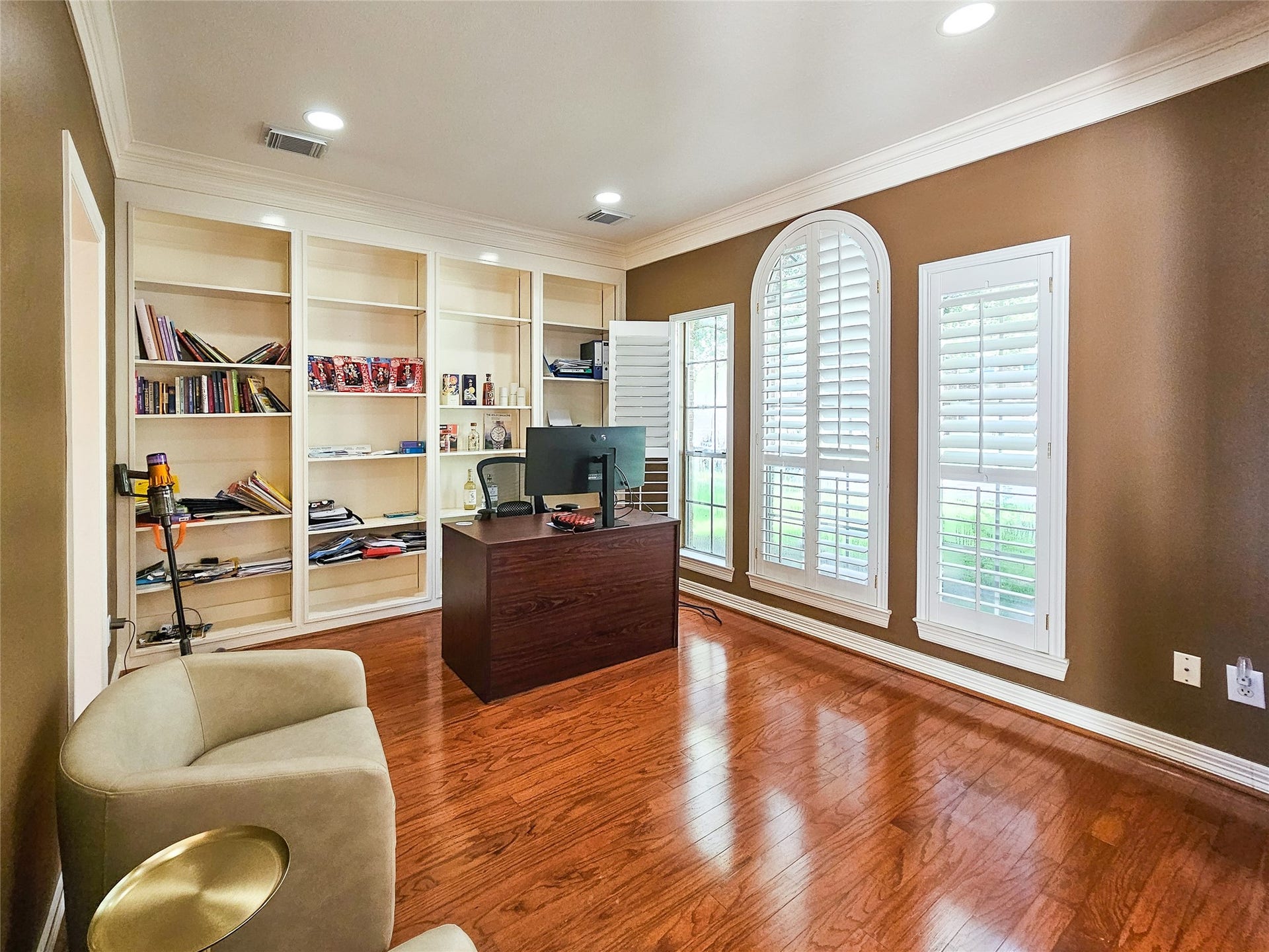 5007 Cambridge Street, Sugar Land, TX 77479 5007 Cambridge Street, Sugar Land, TX 77479