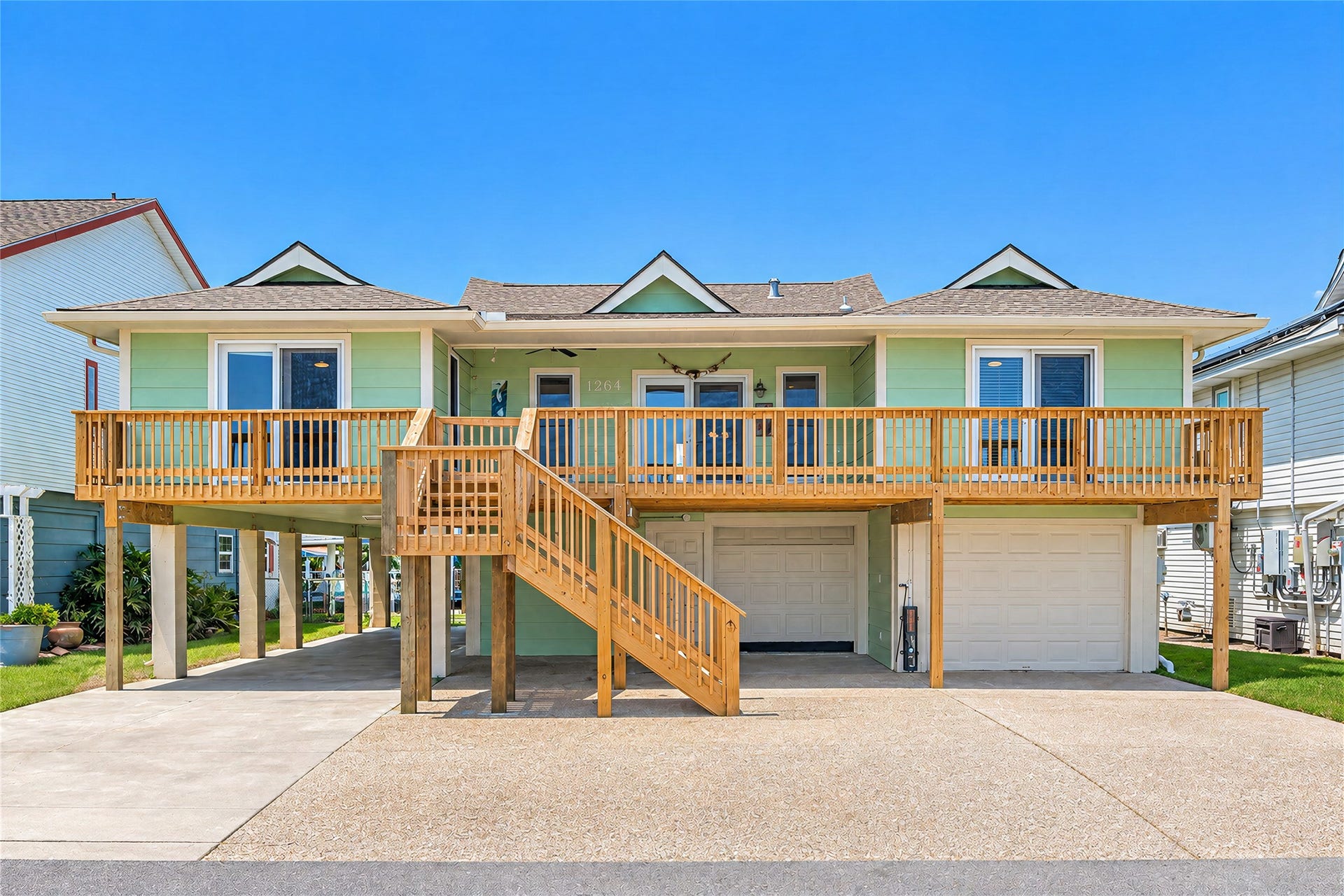 1264 Blue Heron Street, Hitchcock, TX 77563