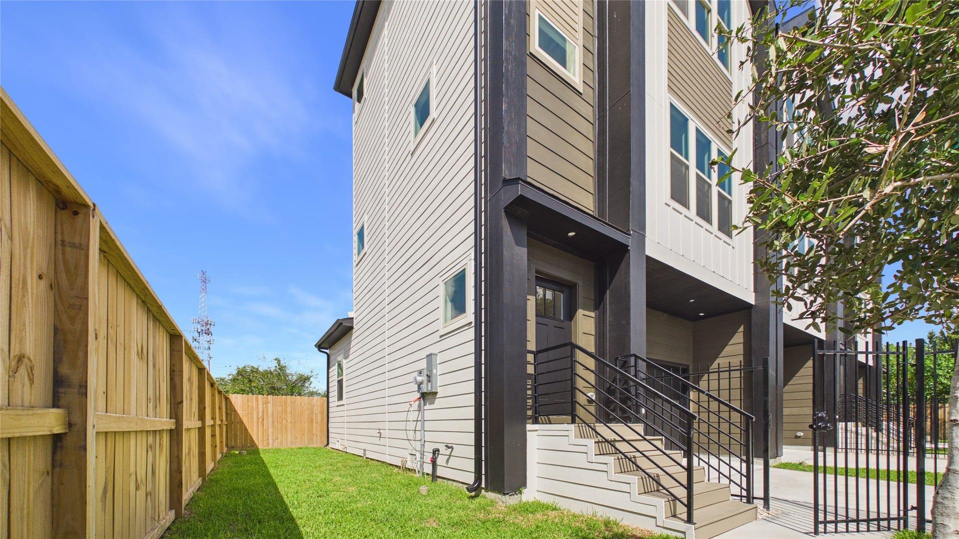 4207 Arlington Street, Houston, TX 77018 4207 Arlington Street, Houston, TX 77018