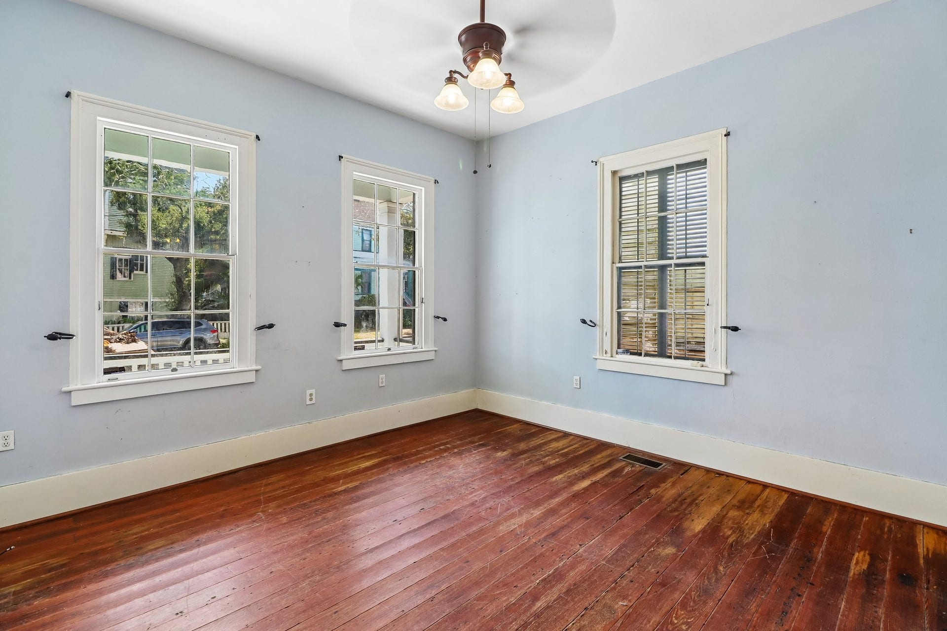 2318 Avenue M, Galveston, TX 77550 2318 Avenue M, Galveston, TX 77550