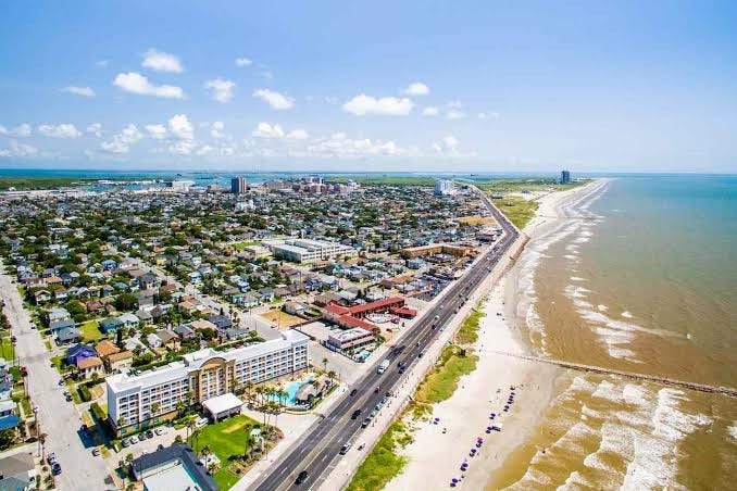 2318 Avenue M, Galveston, TX 77550 2318 Avenue M, Galveston, TX 77550