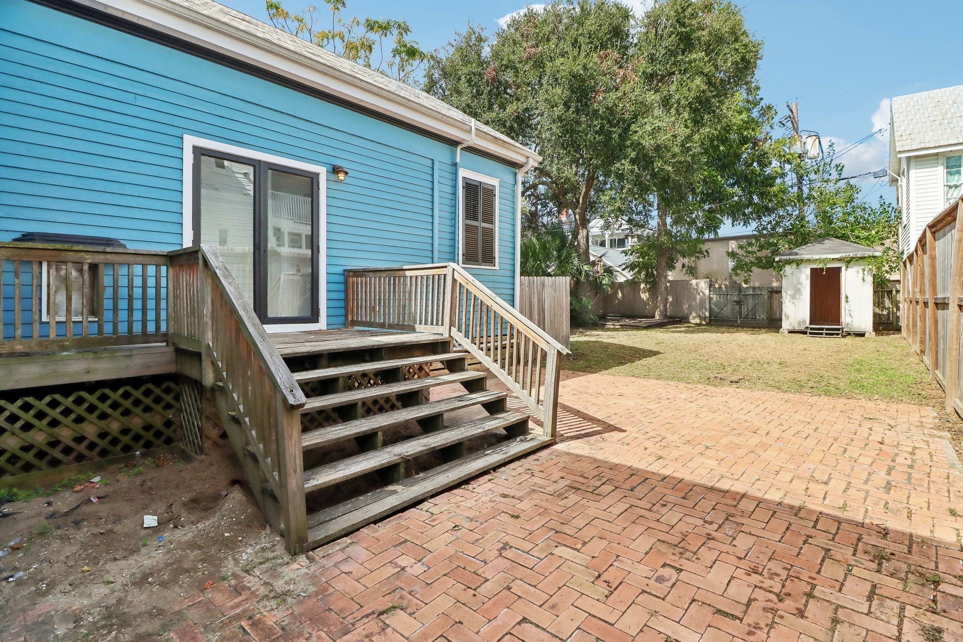 2318 Avenue M, Galveston, TX 77550 2318 Avenue M, Galveston, TX 77550