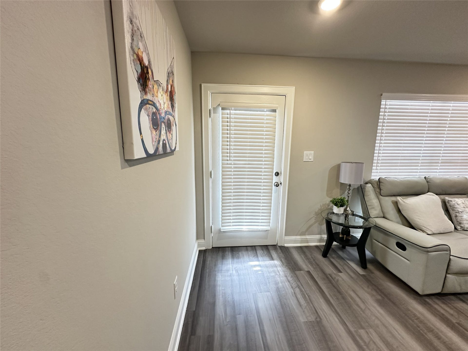201 S 5th Street, Highlands, TX 77562