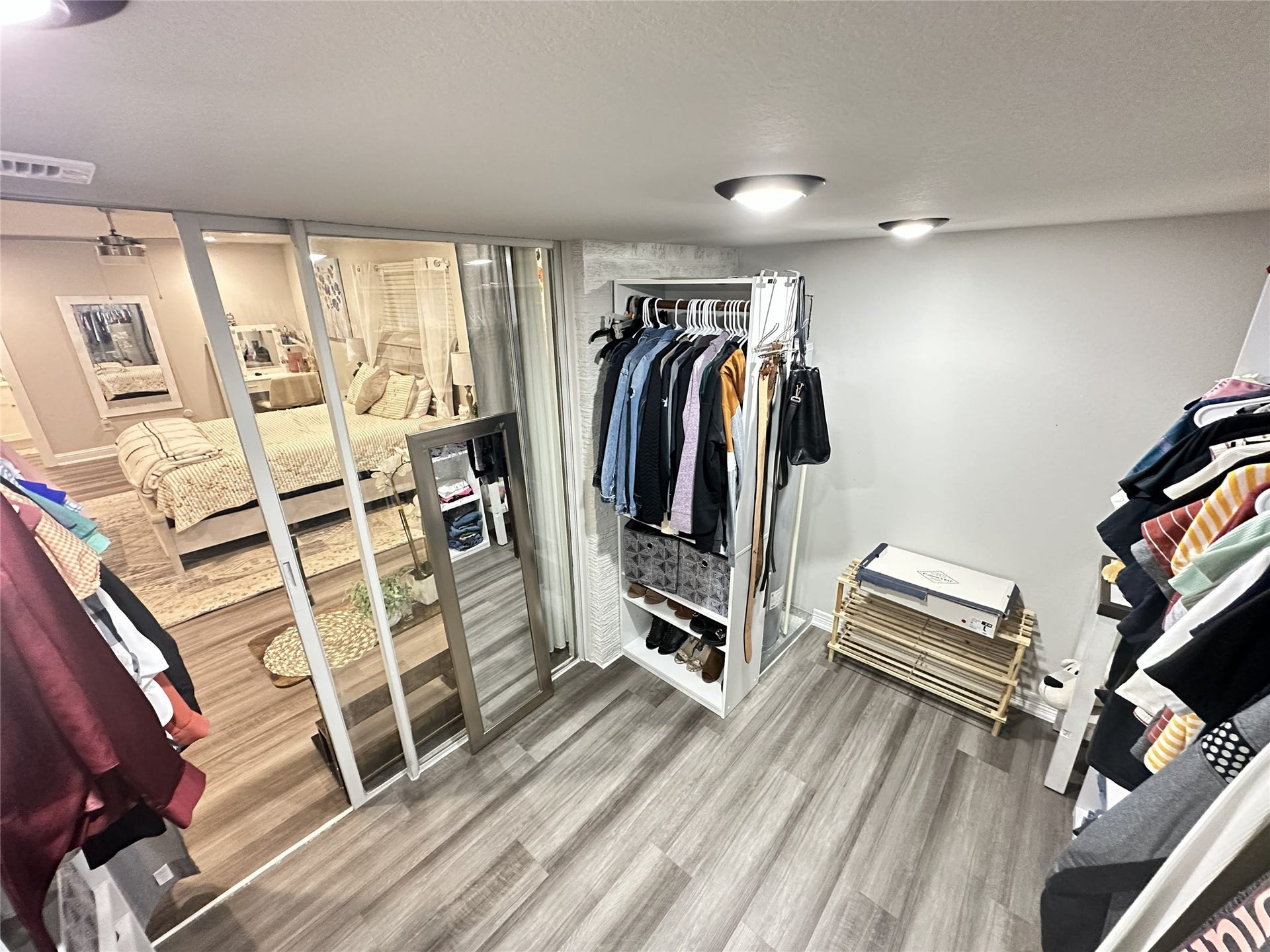 201 S 5th Street, Highlands, TX 77562