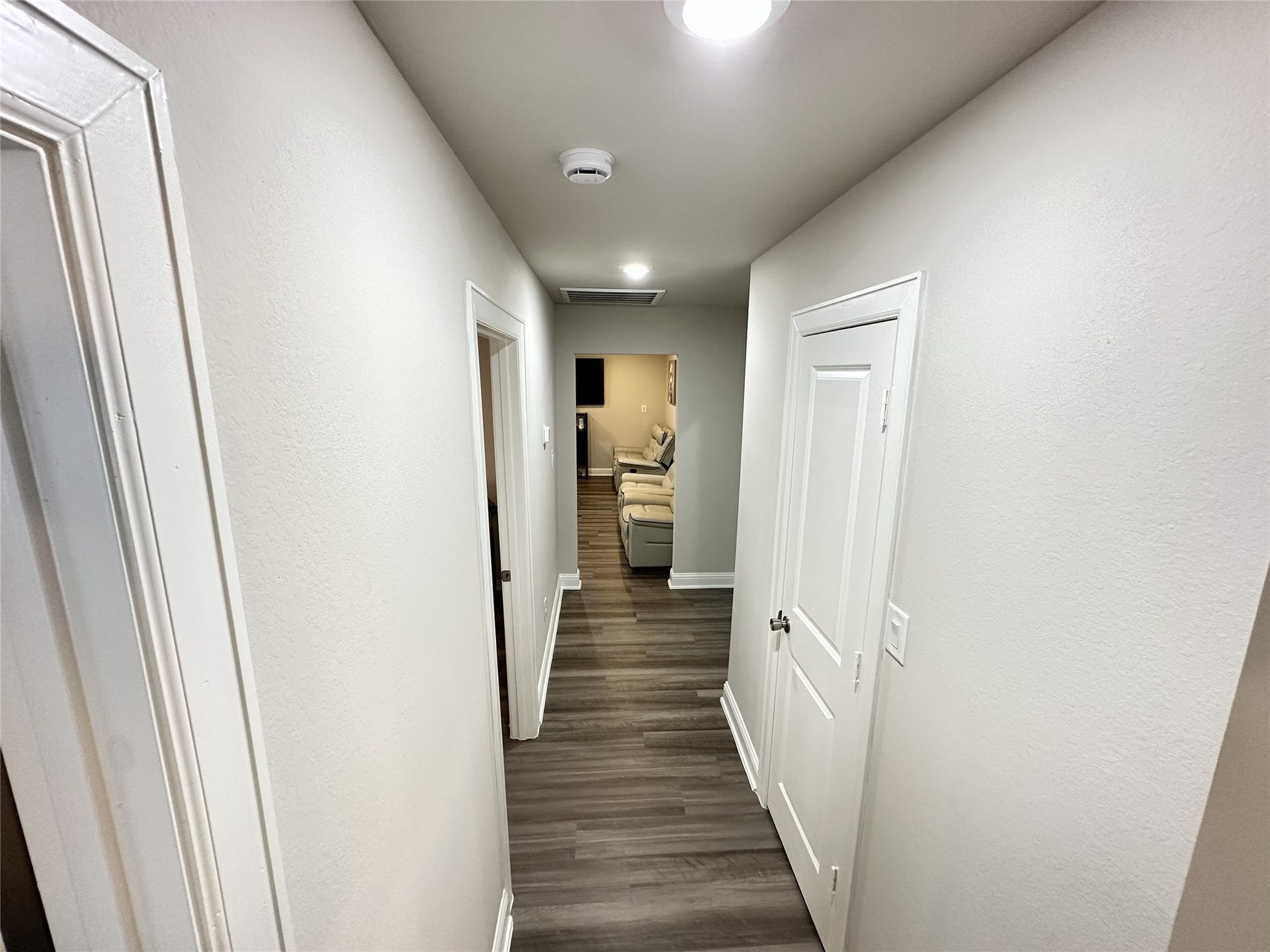 201 S 5th Street, Highlands, TX 77562