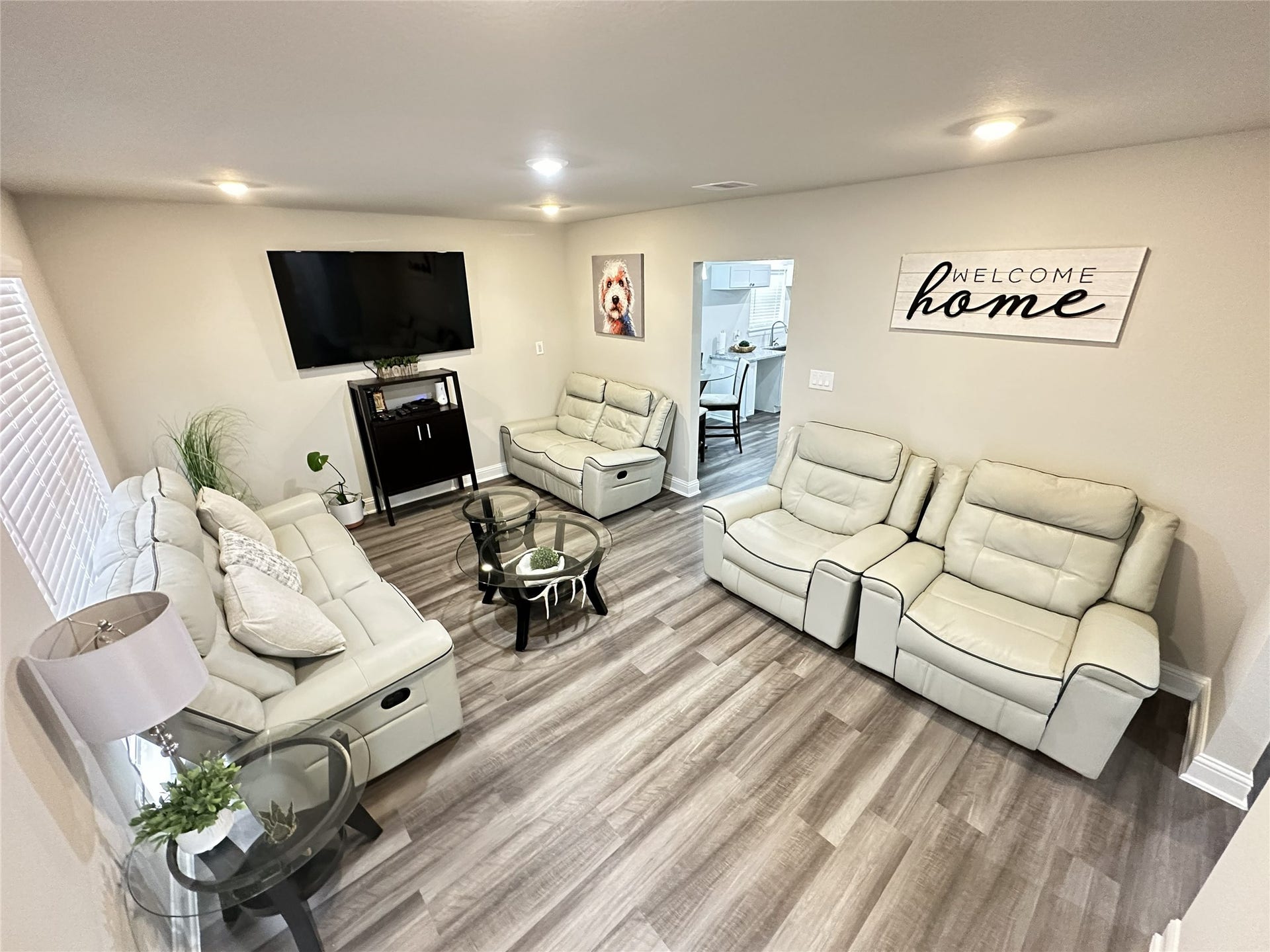 201 S 5th Street, Highlands, TX 77562