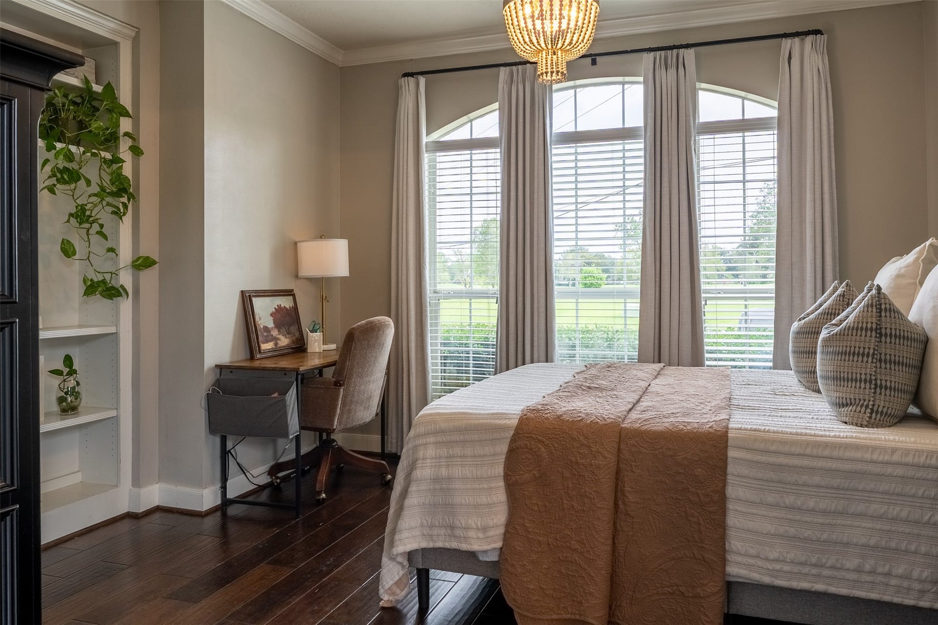 9918 Chriesman Way Way, Missouri City, TX 77459 Office-Currently guest space