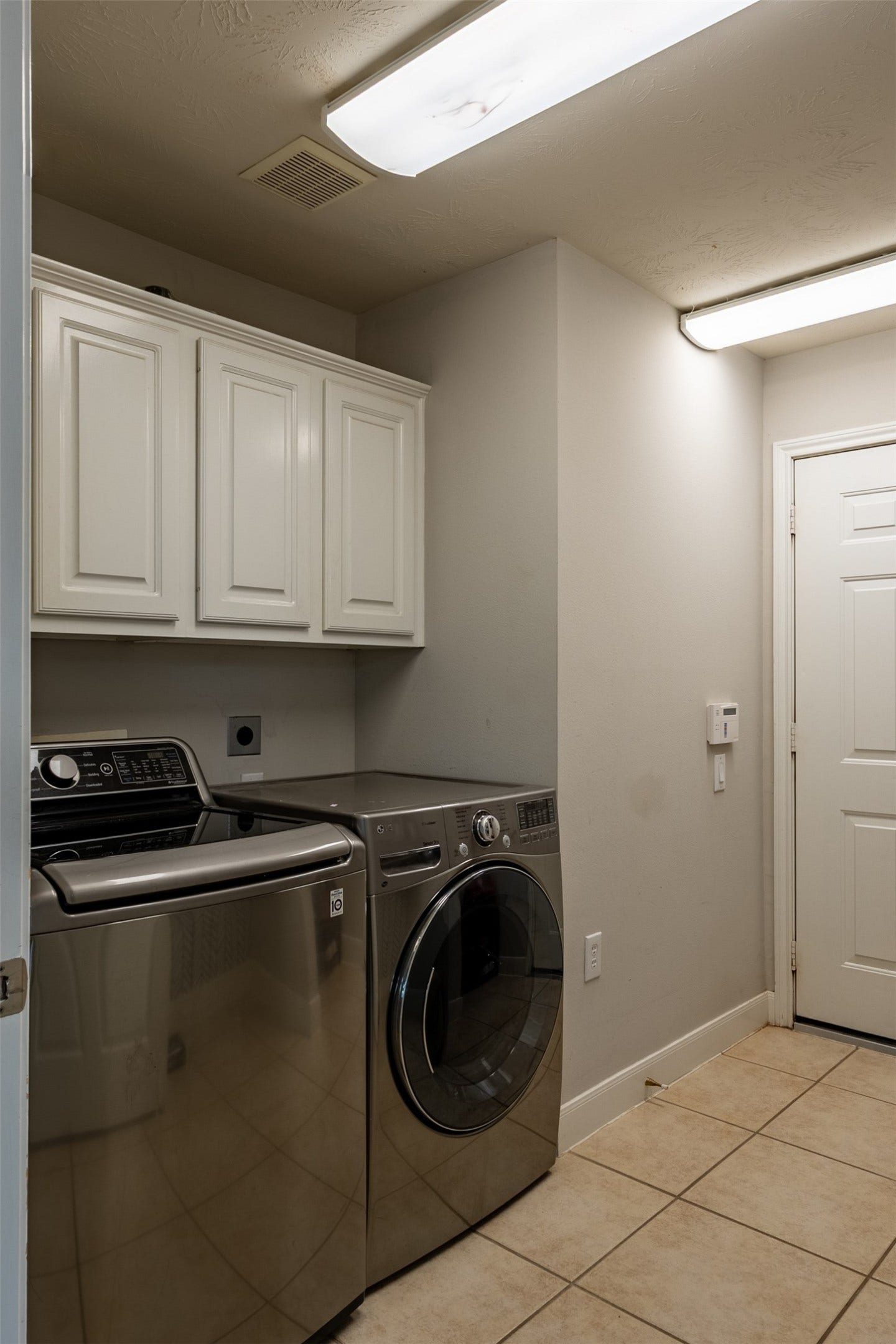 9918 Chriesman Way Way, Missouri City, TX 77459 Laundry/Mud room
