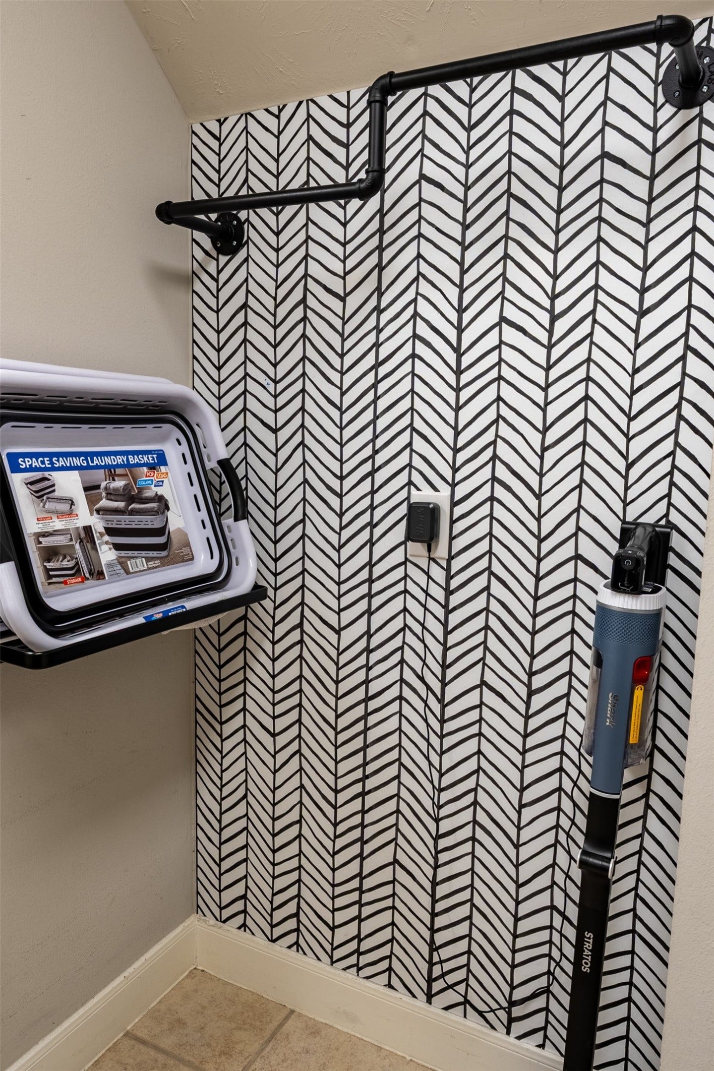 9918 Chriesman Way Way, Missouri City, TX 77459 Laundry/Mud room