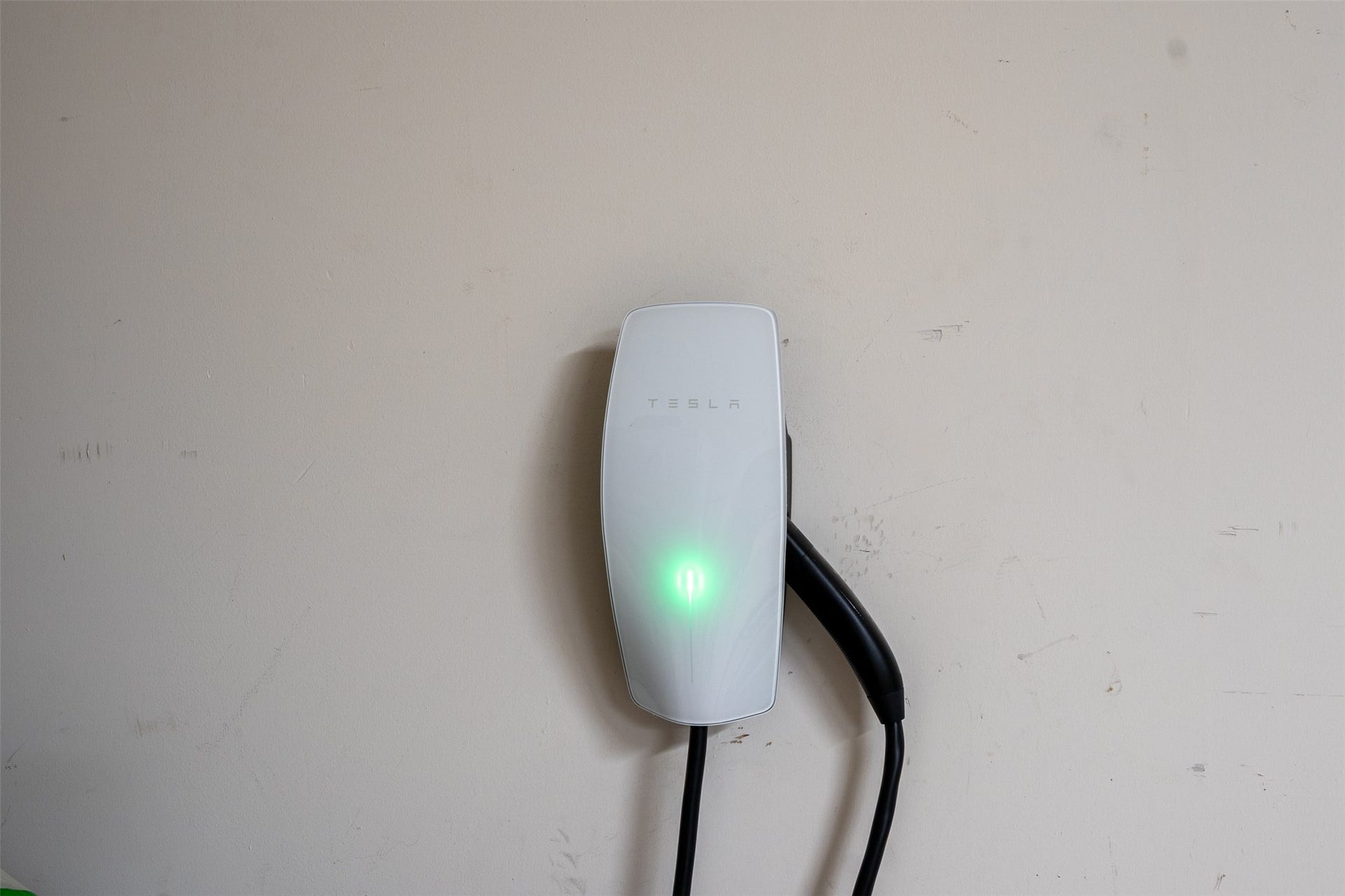9918 Chriesman Way Way, Missouri City, TX 77459 Tesla Charger in garage