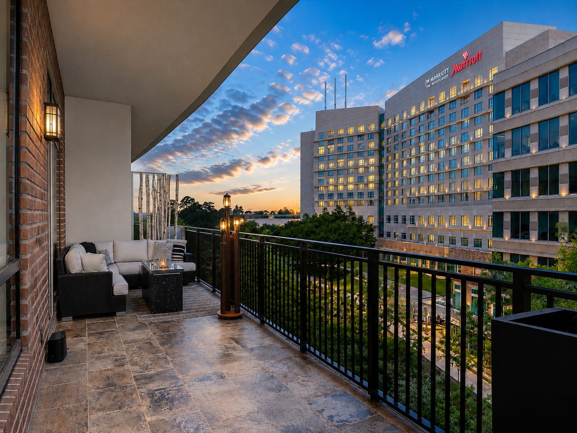 1 Waterway Court, #4E, The Woodlands, TX 77380 1 Waterway Court, #4E, The Woodlands, TX 77380