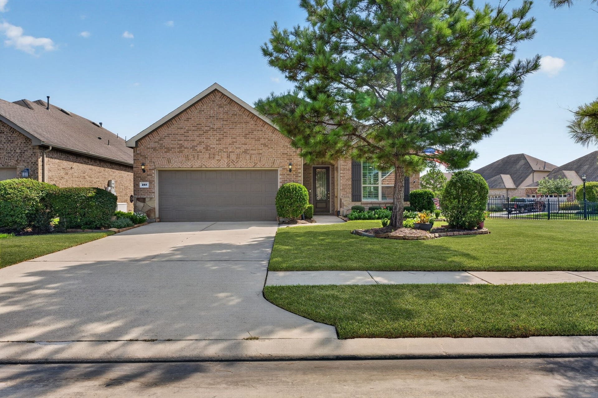 261 Palomino Court, Spring, TX 77382 261 Palomino Court, Spring, TX 77382