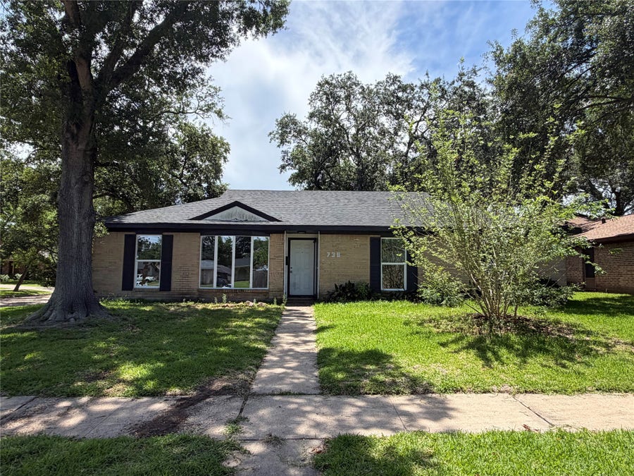 Property photo for 738 Beachcomber Lane, Houston, TX