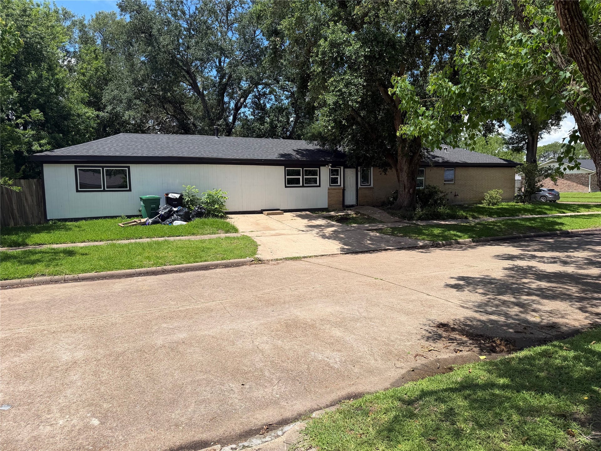 738 Beachcomber Lane, Houston, TX 77062