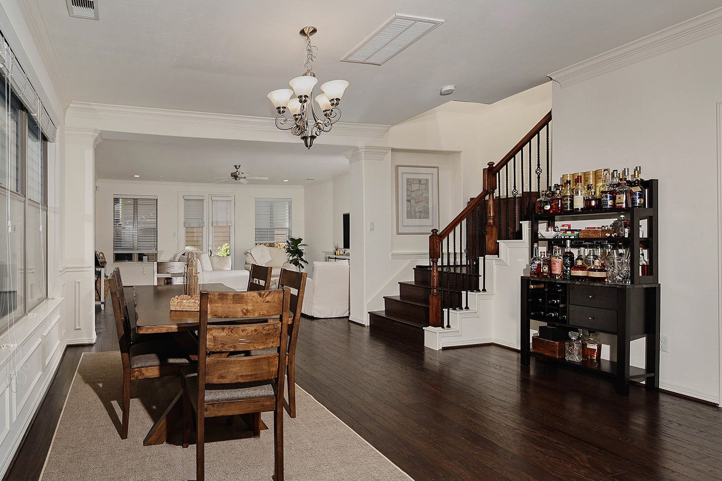 1046 W 26th Street, Houston, TX 77008 1046 W 26th Street, Houston, TX 77008